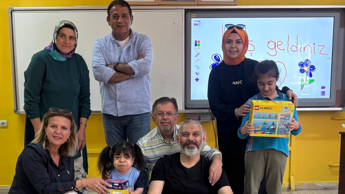 YAHYA KEMAL SINIRLAR ÖTESİNDE